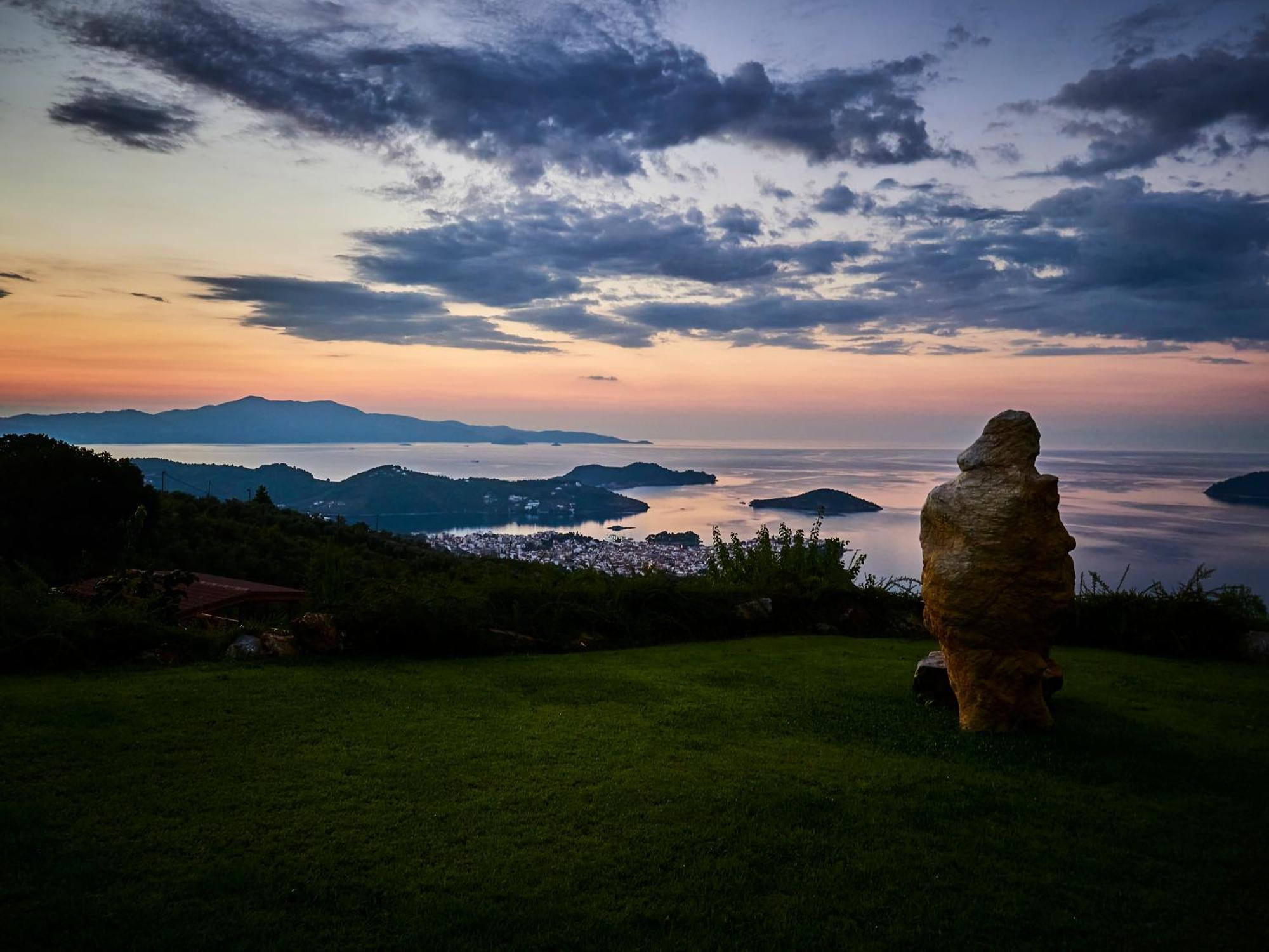Sky Sea Resort Skiathos Exteriör bild