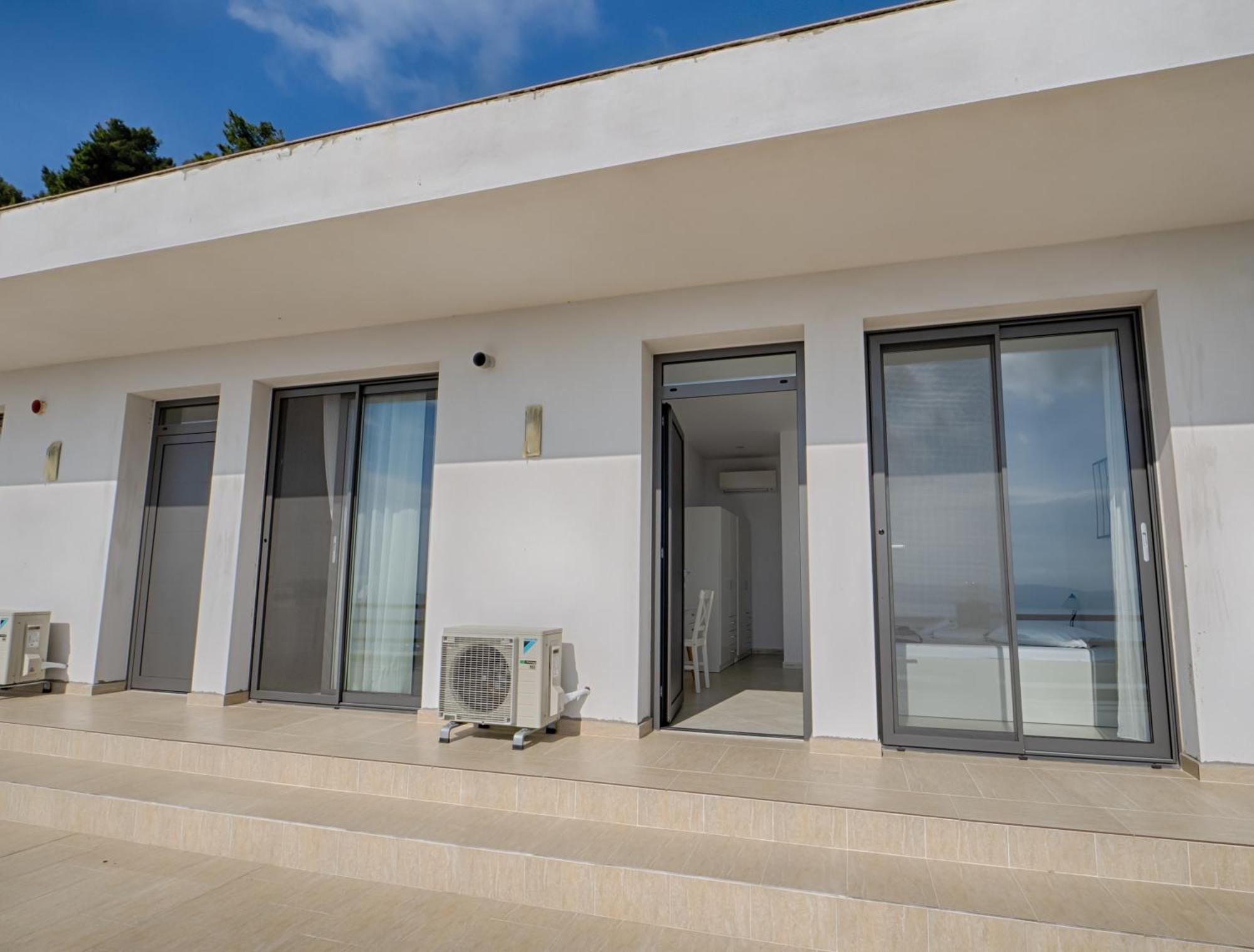 Sky Sea Resort Skiathos Exteriör bild